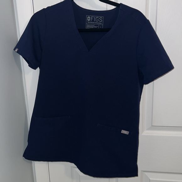 Bundle of 3 Figs size small navy blue scrub tops - Picture 6 of 8